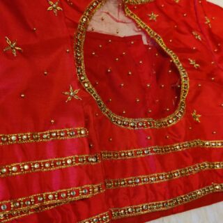ðºwork blouse
ðºBrides maid blouse
ðºCan be customised in any colour and size
ðºFor enquiries DM or watsapp to 9367777377

#workblouses #blouse#blousedesigns #blousedesignideas #red #redworkblouse #stonework #beadwork #maggam #bridesmaid #fancy #fancyblouse#instadaily #post #dailyposts #reelspost